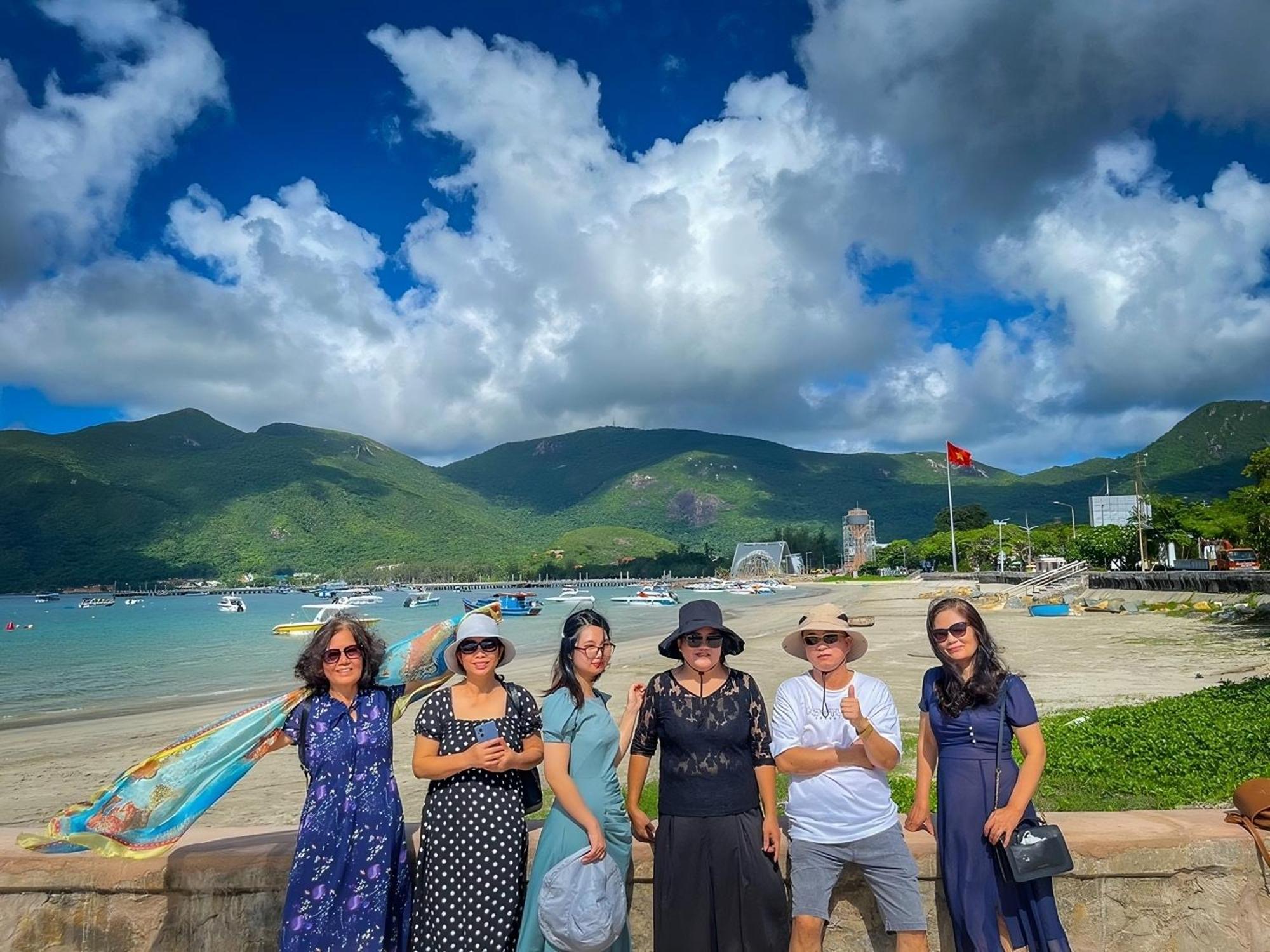 Duy Canh Homestay Chi Khu Co Ong Extérieur photo